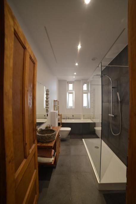 Designer Apartment 110M2 With King Size Beds & Equipped Kitchen Krakow Bagian luar foto